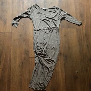 Body hugging dress with a slit up side